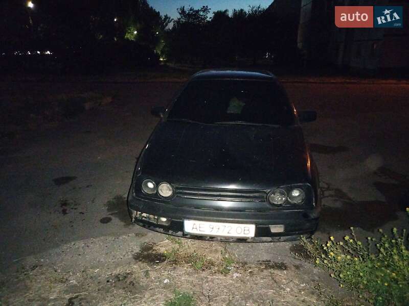 Хэтчбек Volkswagen Golf 1994 в Кривом Роге