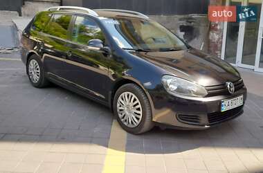 Універсал Volkswagen Golf 2011 в Києві
