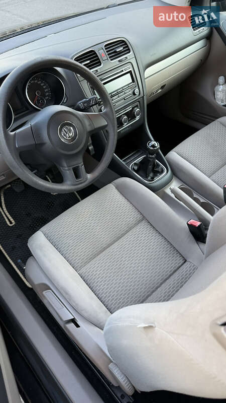 Хетчбек Volkswagen Golf 2009 в Хмельницькому