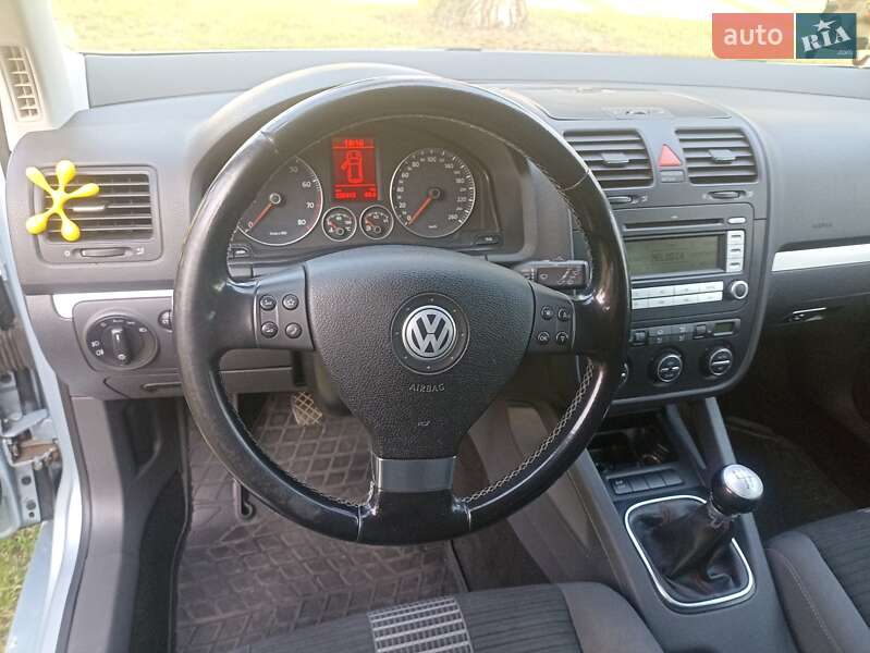 Хетчбек Volkswagen Golf 2007 в Бучі