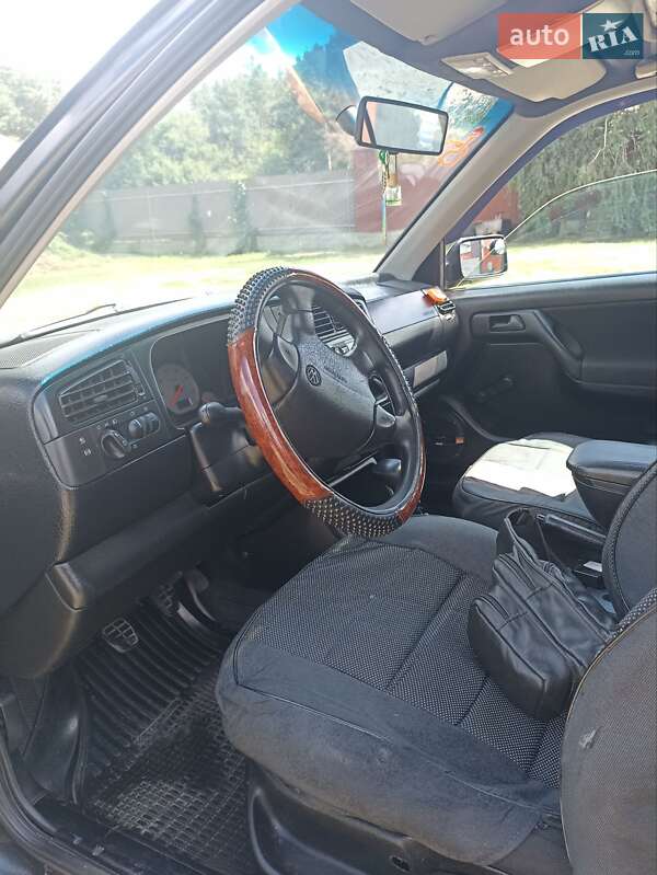 Хэтчбек Volkswagen Golf 1996 в Киеве