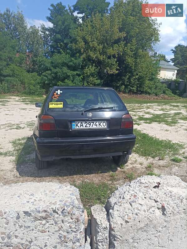 Хэтчбек Volkswagen Golf 1996 в Киеве