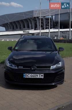 Універсал Volkswagen Golf 2016 в Львові