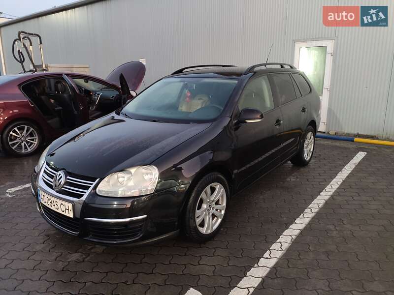 Універсал Volkswagen Golf 2008 в Луцьку