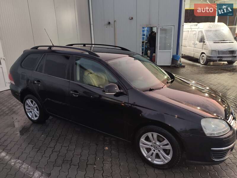 Універсал Volkswagen Golf 2008 в Луцьку