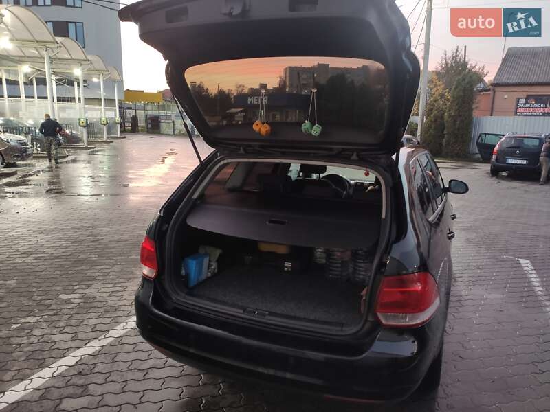 Універсал Volkswagen Golf 2008 в Луцьку