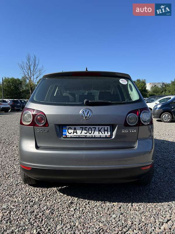 Хетчбек Volkswagen Golf 2005 в Черкасах