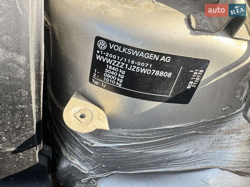 Універсал Volkswagen Golf 2005 в Вінниці