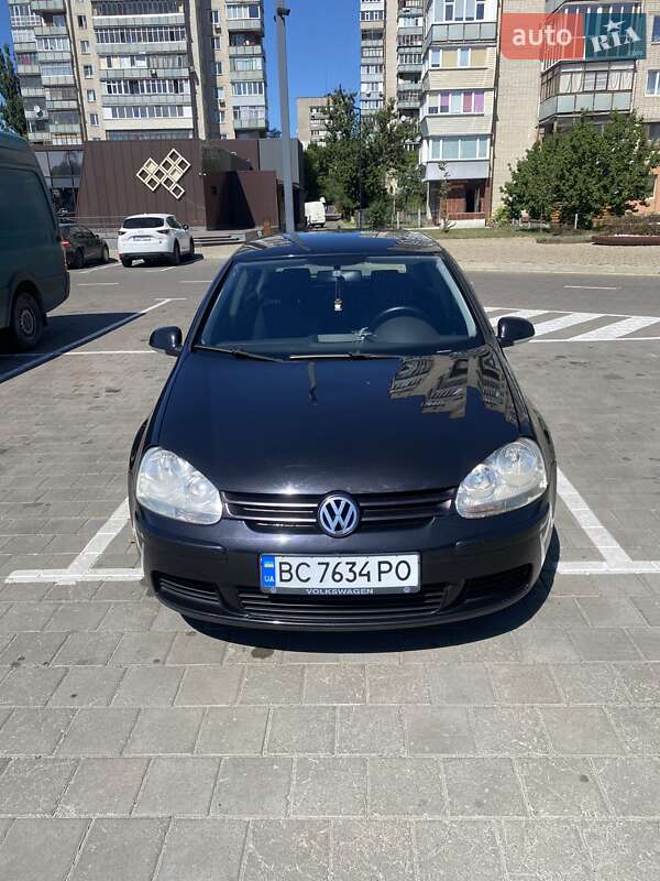 Хэтчбек Volkswagen Golf 2005 в Черкассах