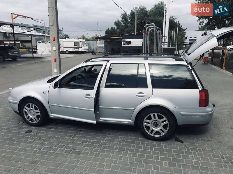Універсал Volkswagen Golf 2000 в Кам'янському