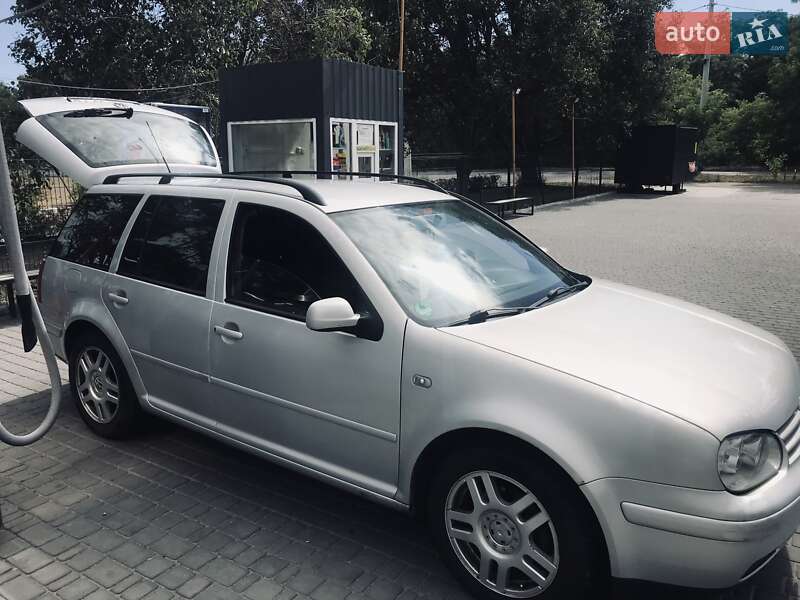 Універсал Volkswagen Golf 2000 в Кам'янському