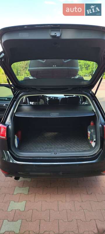 Універсал Volkswagen Golf 2013 в Шепетівці