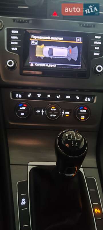 Універсал Volkswagen Golf 2013 в Шепетівці