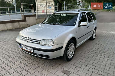 Универсал Volkswagen Golf 2000 в Черновцах