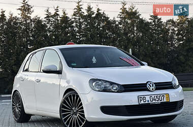 Хэтчбек Volkswagen Golf 2010 в Львове