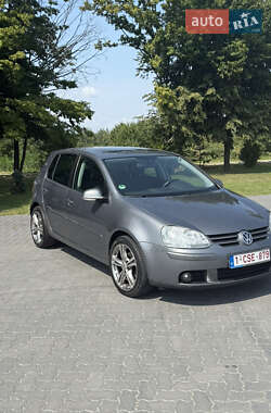 Хетчбек Volkswagen Golf 2008 в Коломиї