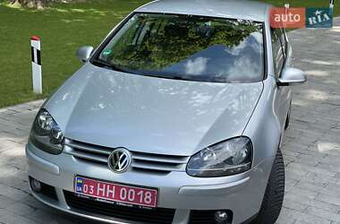 Хэтчбек Volkswagen Golf 2008 в Чернигове