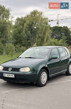 Хетчбек Volkswagen Golf 2000 в Івано-Франківську