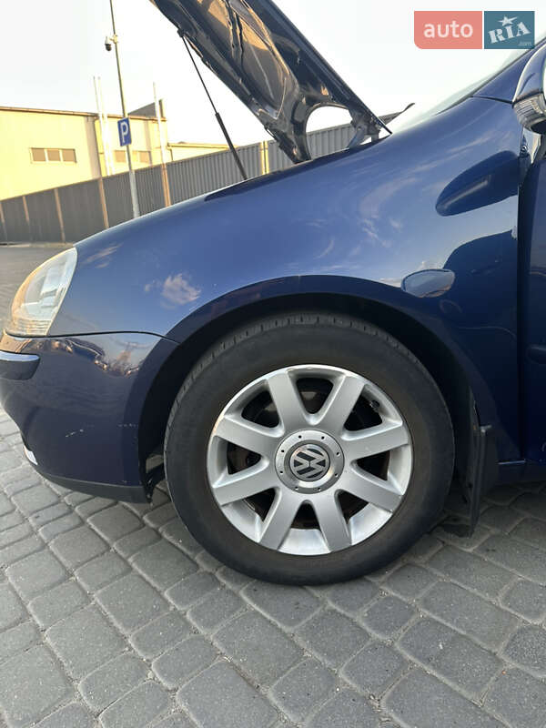 Хетчбек Volkswagen Golf 2007 в Мукачевому