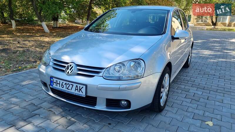 Хетчбек Volkswagen Golf 2008 в Подільську