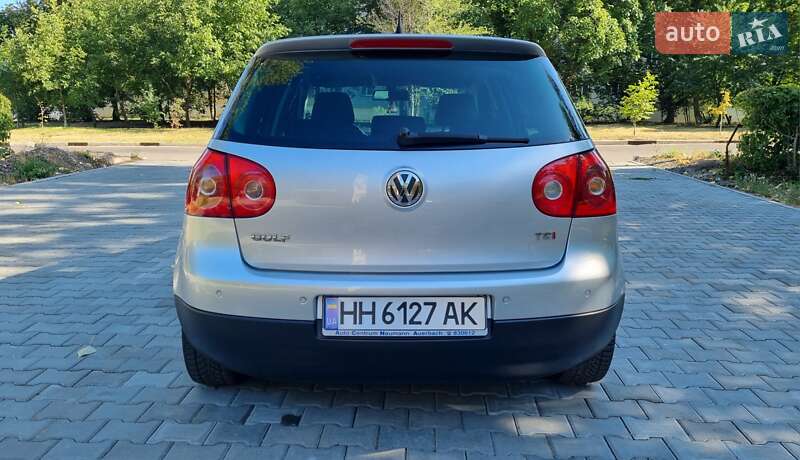 Хетчбек Volkswagen Golf 2008 в Подільську