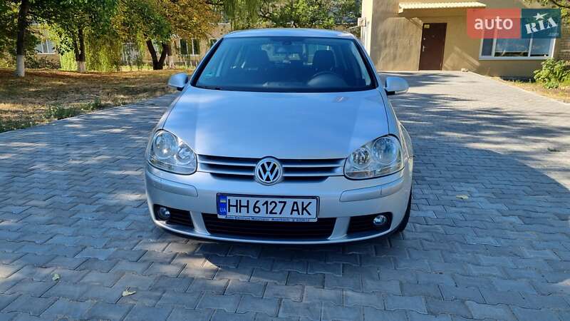 Хетчбек Volkswagen Golf 2008 в Подільську