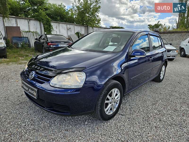 Volkswagen Golf 2004