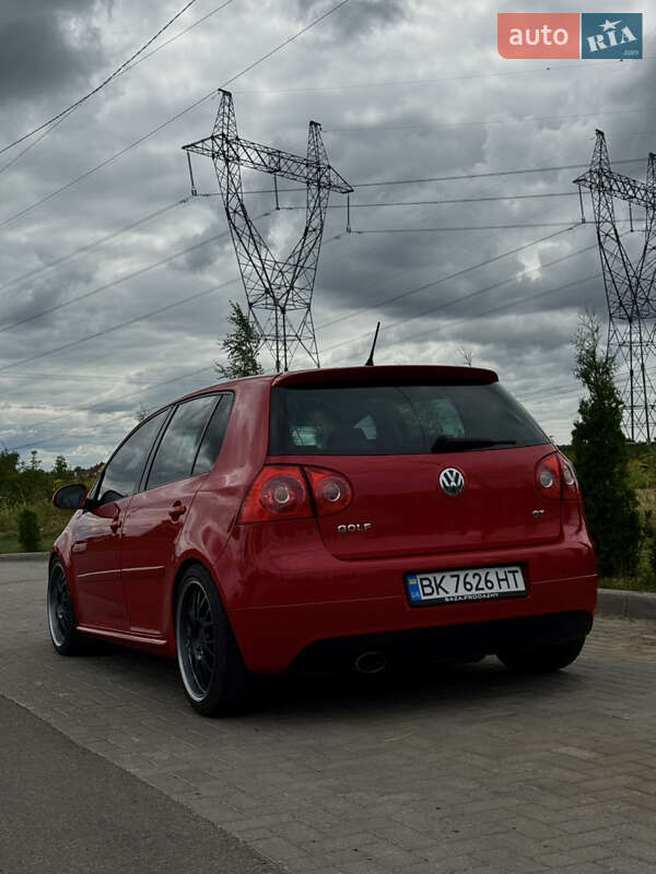 Хетчбек Volkswagen Golf 2007 в Рівному