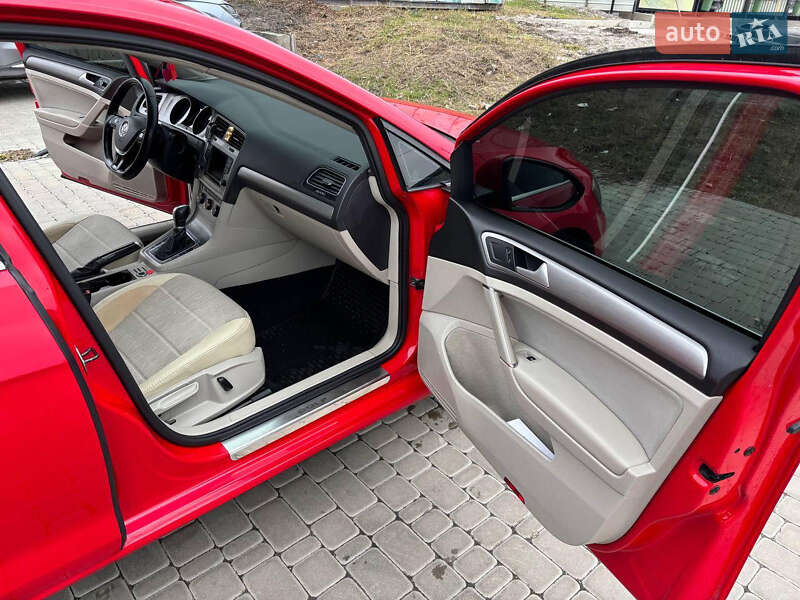 Універсал Volkswagen Golf 2015 в Білій Церкві