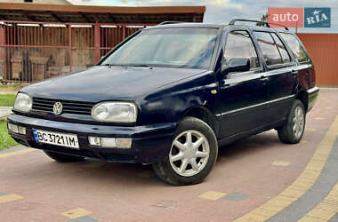 Универсал Volkswagen Golf 1994 в Новояворовске