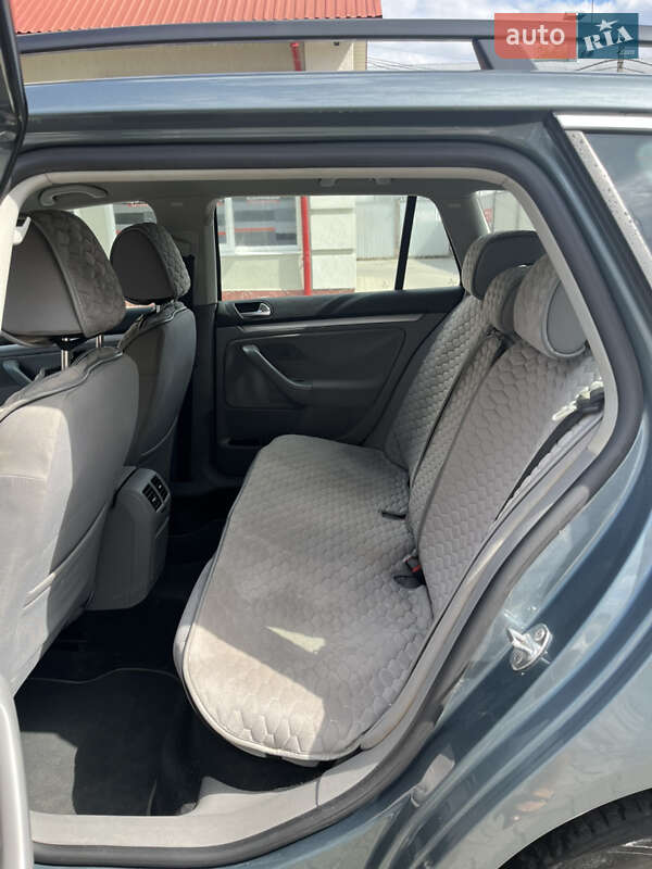 Универсал Volkswagen Golf 2007 в Черновцах