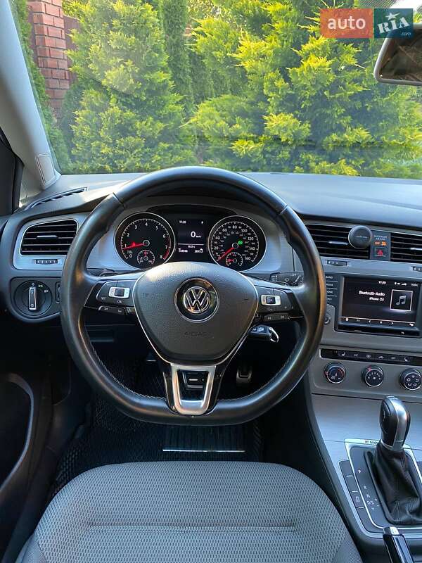 Універсал Volkswagen Golf 2016 в Одесі