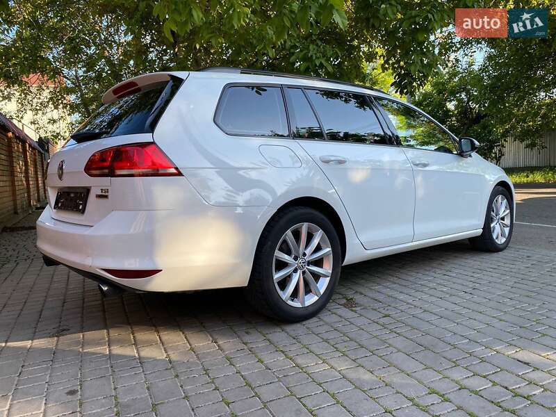 Універсал Volkswagen Golf 2016 в Одесі