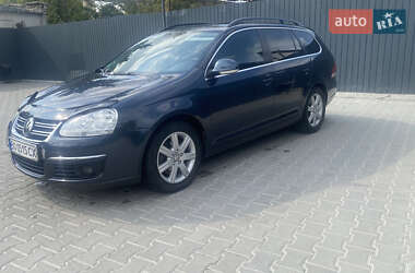 Універсал Volkswagen Golf 2009 в Тернополі