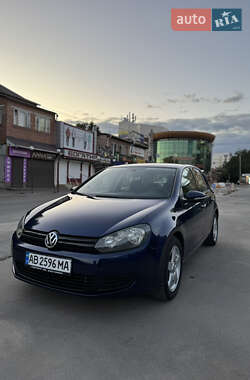Хетчбек Volkswagen Golf 2008 в Вінниці
