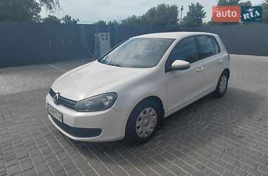 Хэтчбек Volkswagen Golf 2008 в Шполе