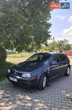 Хэтчбек Volkswagen Golf 2002 в Косове