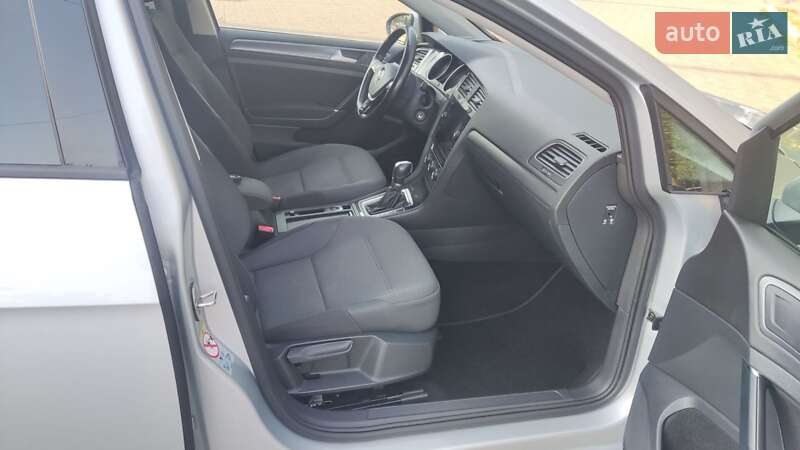 Універсал Volkswagen Golf 2018 в Черкасах