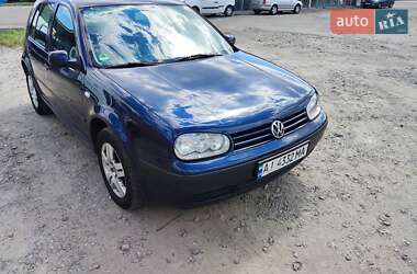 Хэтчбек Volkswagen Golf 2001 в Киеве