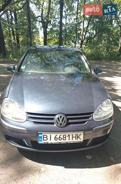 Хэтчбек Volkswagen Golf 2005 в Полтаве
