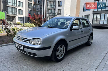 Хэтчбек Volkswagen Golf 2001 в Львове