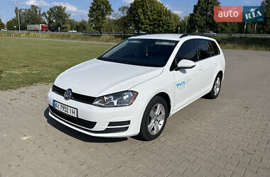 Универсал Volkswagen Golf 2015 в Киеве
