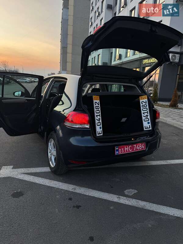 Хетчбек Volkswagen Golf 2009 в Чернігові