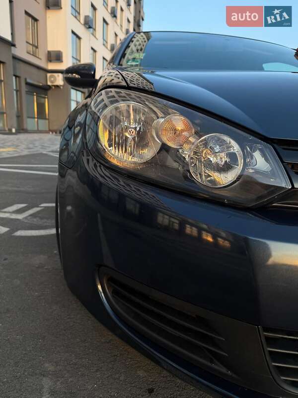 Хетчбек Volkswagen Golf 2009 в Чернігові