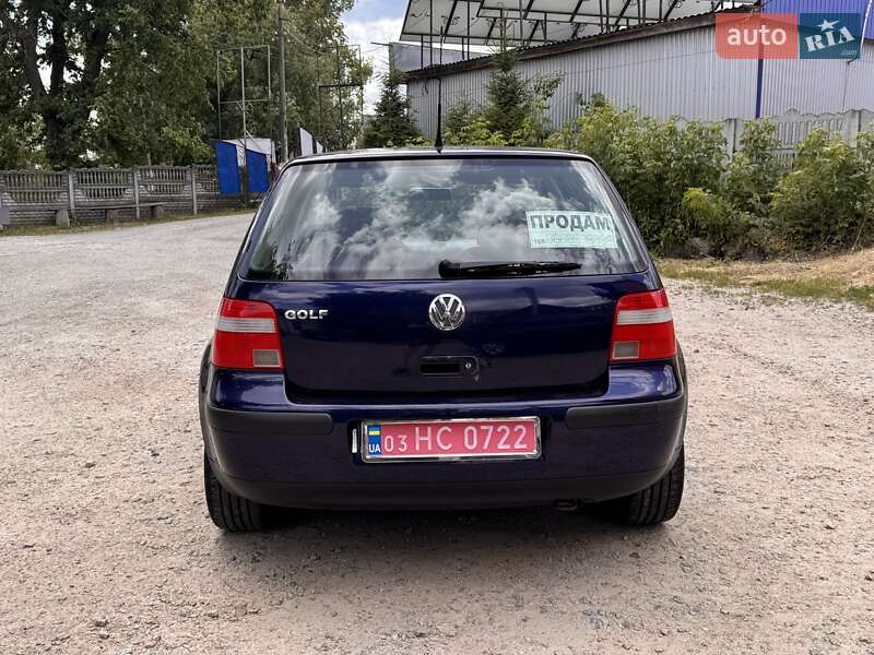 Хетчбек Volkswagen Golf 2003 в Вінниці