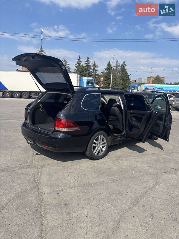 Універсал Volkswagen Golf 2010 в Полтаві