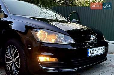 Универсал Volkswagen Golf 2016 в Ужгороде