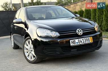 Хэтчбек Volkswagen Golf 2009 в Луцке