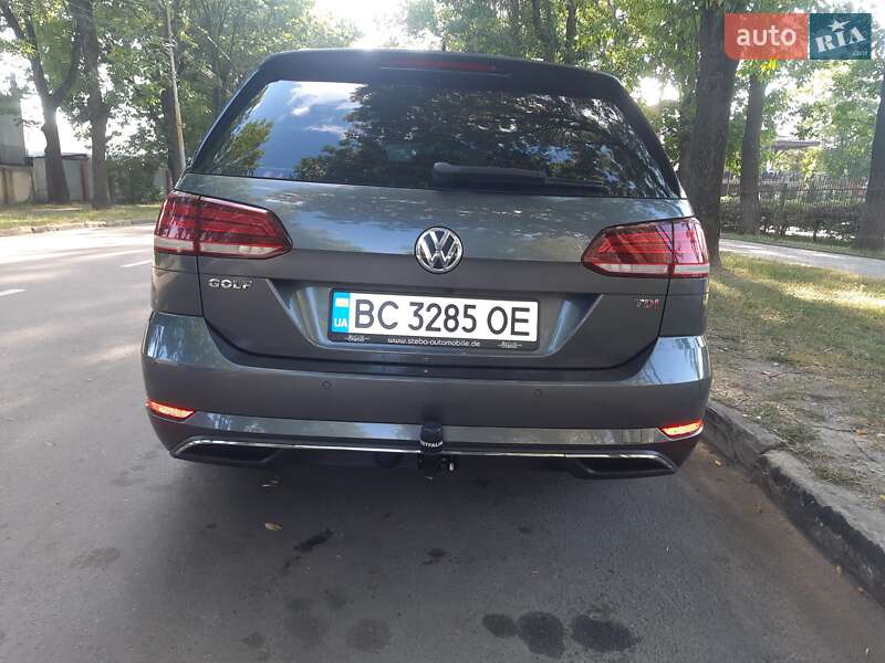 Универсал Volkswagen Golf 2017 в Львове