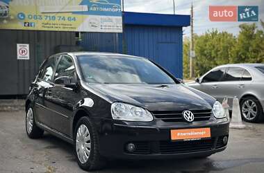 Хетчбек Volkswagen Golf 2006 в Сумах